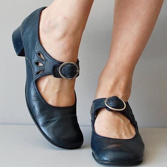 Navy blue mary janes Clearance